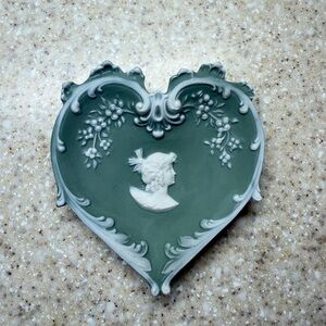Heart-Shaped Green and White Decorative Dish